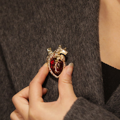 The Cuore Brooch
